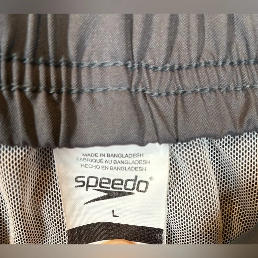 Speedo Men's Lined Board Shorts Swim Trunks in Black/Gray  Size Large